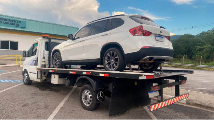 Serviço de reboque 24 horas