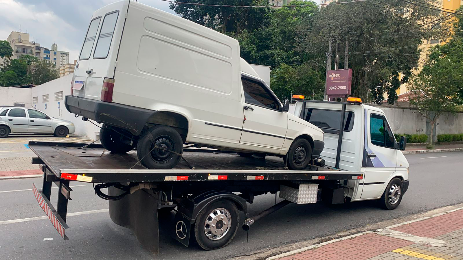 Serviço de guincho profissional